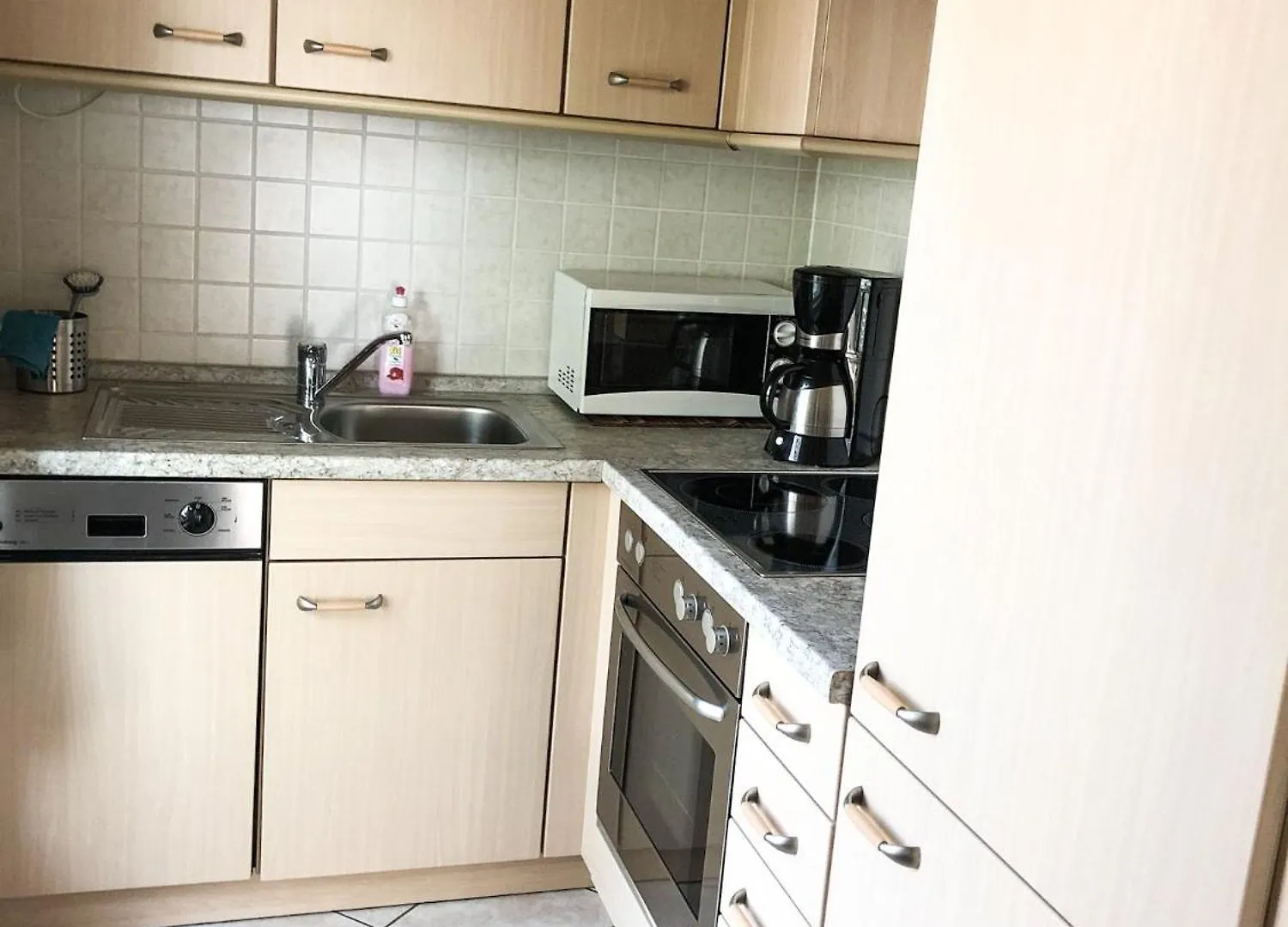 Gemuetliche Wohnung In Niederpoyritz Mit Garten Drezno